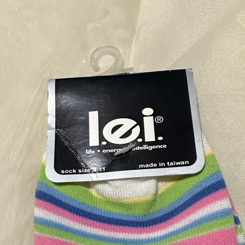 NWT Lei Multicolor Striped Ankle Socks Size 09-11